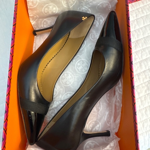 tory burch - Picture 5 of 7